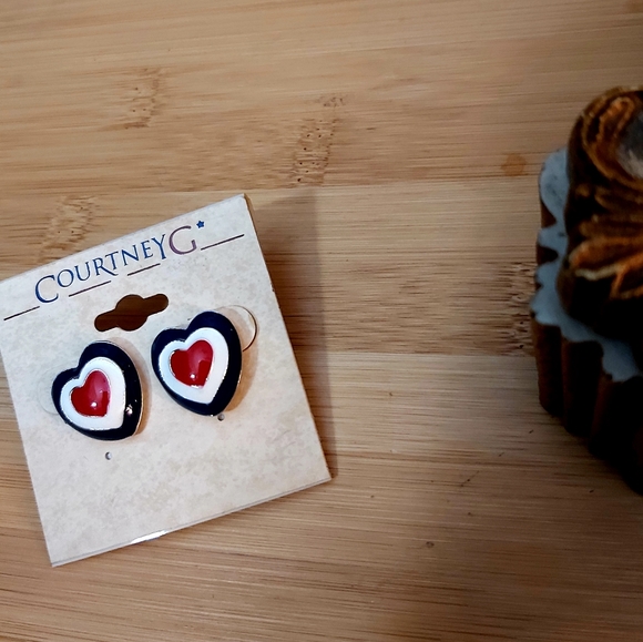 Earrings - Picture 3 of 4